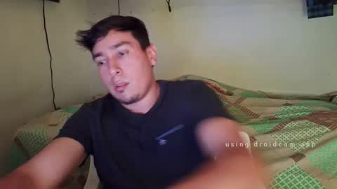 Snapshot of josq121 chatting on February 24, 5:49 am josq121 online show from February 24, 5:49 am