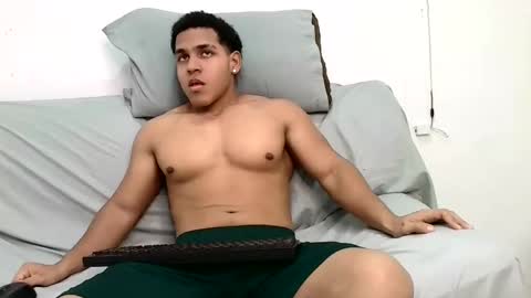 Snapshot of jostin_dark02 chatting on January 14, 4:08 pm jostin_dark02 online show from January 14, 4:08 pm