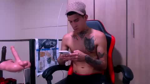 josue_linares online show from April 2, 6:00 am