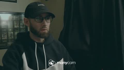 Snapshot of journeman123 chatting on November 3, 2:40 pm journeman123 online show from November 3, 2:40 pm