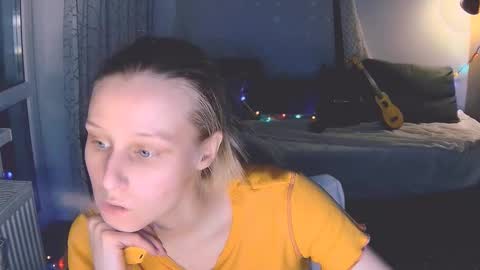 Snapshot of joy_keys chatting on December 13, 8:47 pm joy_keys online show from December 13, 8:47 pm