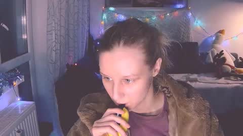 Snapshot of joy_keys chatting on December 18, 3:00 pm joy_keys online show from December 18, 3:00 pm