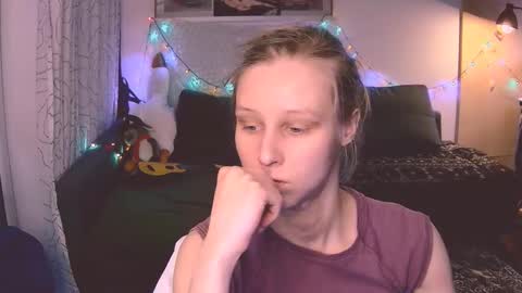 Snapshot of joy_keys chatting on December 28, 2:21 pm joy_keys online show from December 28, 2:21 pm