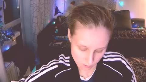 Snapshot of joy_keys chatting on January 4, 4:22 pm joy_keys online show from January 4, 4:22 pm