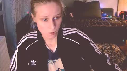 Snapshot of joy_keys chatting on January 4, 7:23 pm joy_keys online show from January 4, 7:23 pm