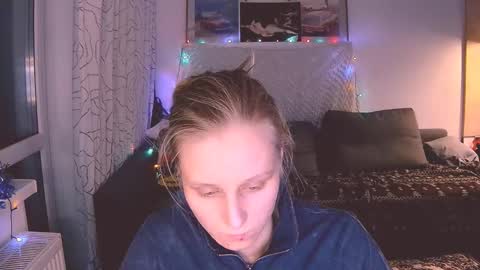 Snapshot of joy_keys chatting on January 6, 9:43 pm joy_keys online show from January 6, 9:43 pm