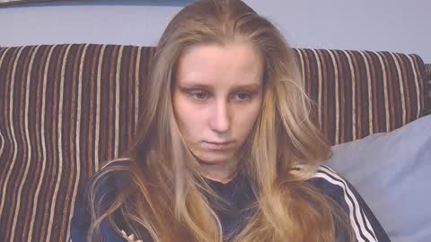 Snapshot of joy_keys chatting on January 16, 11:15 am joy_keys online show from January 16, 11:15 am