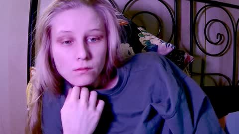 Snapshot of joy_keys chatting on January 22, 12:06 pm joy_keys online show from January 22, 12:06 pm