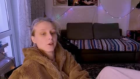 Snapshot of joy_keys chatting on February 3, 1:51 pm joy_keys online show from February 3, 1:51 pm