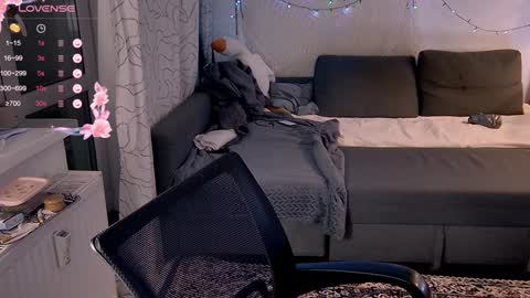 Snapshot of joy_keys chatting on February 8, 8:21 pm joy_keys online show from February 8, 8:21 pm