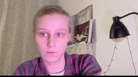 Snapshot of joy_keys chatting on February 12, 4:11 pm joy_keys online show from February 12, 4:11 pm