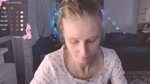 Snapshot of joy_keys chatting on February 15, 8:33 pm joy_keys online show from February 15, 8:33 pm