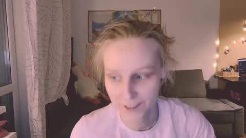 Snapshot of joy_keys chatting on February 17, 8:47 pm joy_keys online show from February 17, 8:47 pm