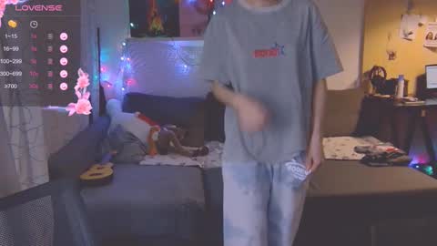 Snapshot of joy_keys chatting on March 7, 11:38 pm joy_keys online show from March 7, 11:38 pm