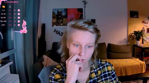 Snapshot of joy_keys chatting on November 12, 3:34 pm joy_keys online show from November 12, 3:34 pm