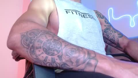 Snapshot of joy_lopezfit chatting on January 10, 1:31 pm JOYLOPEZFIT online show from January 10, 1:31 pm