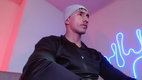 Snapshot of joy_lopezfit chatting on January 20, 2:25 pm JOYLOPEZFIT online show from January 20, 2:25 pm