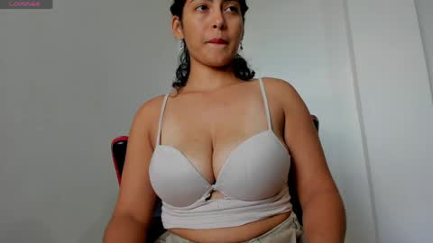 sofiaparker8 online show from March 14, 5:07 pm