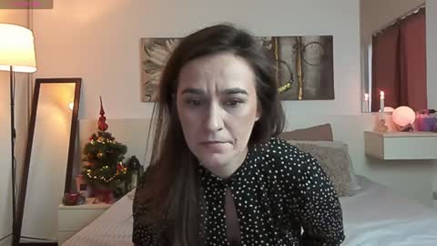 Snapshot of joycasidy chatting on January 4, 2:35 pm CassidyJoy online show from January 4, 2:35 pm