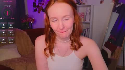 Snapshot of joyce_jones chatting on January 17, 4:47 pm joyce_jones online show from January 17, 4:47 pm