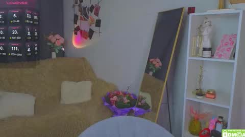 Snapshot of joyce_jones chatting on October 16, 8:54 pm joyce_jones online show from October 16, 8:54 pm