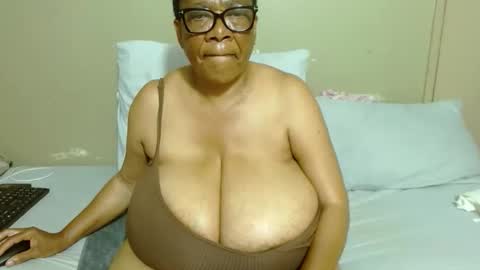 DairyQueen online show from November 30, 3:10 am