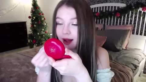 Snapshot of joyofsoul chatting on December 18, 5:31 pm Ginny online show from December 18, 5:31 pm