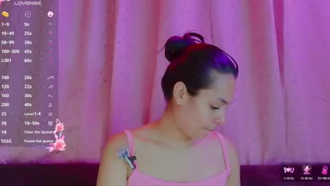 Snapshot of joyshe__vergara chatting on July 4, 4:18 am online show from July 4, 4:18 am