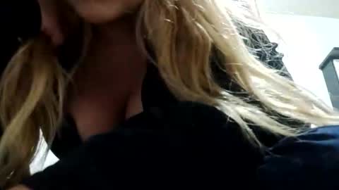 Snapshot of jozy_ness chatting on December 23, 4:43 am Jozy Ness online show from December 23, 4:43 am