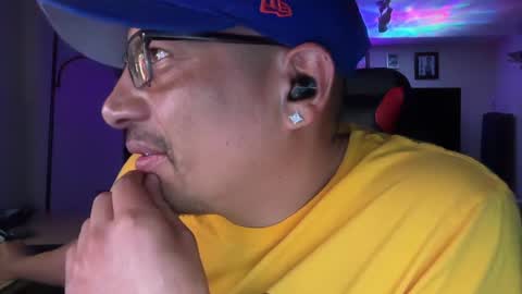 Joe online show from April 16, 9:39 pm