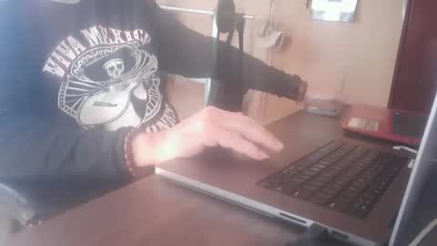 Snapshot of jraiven chatting on April 10, 7:07 pm Soy Rai online show from April 10, 7:07 pm