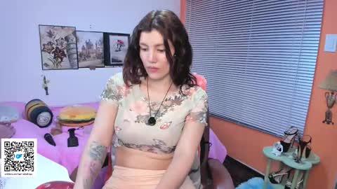 Snapshot of jrcami chatting on September 25, 12:25 am Camila Buitrago online show from September 25, 12:25 am