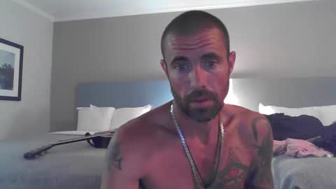 Snapshot of jrizzle1111 chatting on April 22, 1:19 am jrizzle1111 online show from April 22, 1:19 am