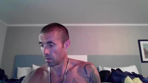 Snapshot of jrizzle1111 chatting on April 23, 1:07 am jrizzle1111 online show from April 23, 1:07 am
