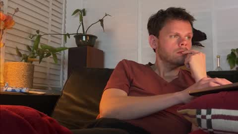 JoyBoy online show from March 8, 9:29 pm