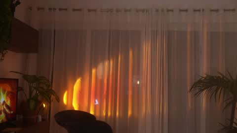 Jennifer Diaz online show from February 28, 10:33 pm