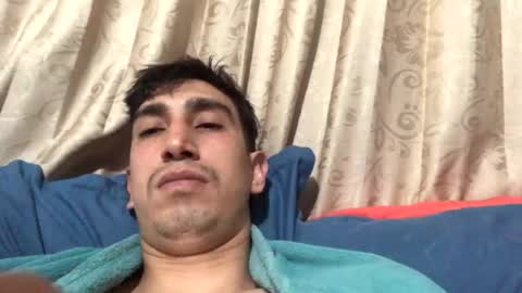 Snapshot of juaaan_sebass08122 chatting on July 12, 10:17 am juaaan_sebass08122 online show from July 12, 10:17 am