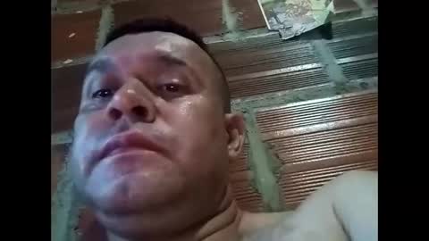 Snapshot of juan370490 chatting on December 10, 2:48 am juan370490 online show from December 10, 2:48 am