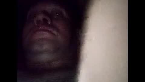 Snapshot of juan370490 chatting on January 7, 8:45 am juan370490 online show from January 7, 8:45 am