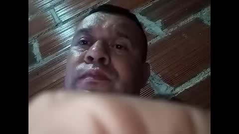 Snapshot of juan370490 chatting on January 18, 3:09 am juan370490 online show from January 18, 3:09 am