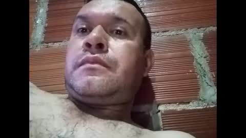 Snapshot of juan370490 chatting on January 27, 12:54 am juan370490 online show from January 27, 12:54 am