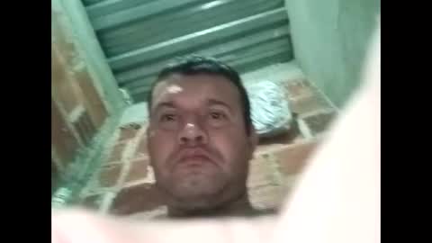 Snapshot of juan370490 chatting on February 19, 12:00 pm juan370490 online show from February 19, 12:00 pm