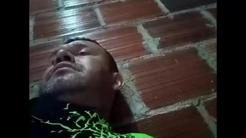 Snapshot of juan370490 chatting on March 9, 12:42 am juan370490 online show from March 9, 12:42 am