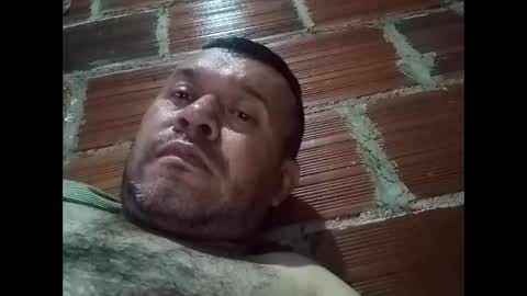 Snapshot of juan370490 chatting on March 9, 3:54 am juan370490 online show from March 9, 3:54 am