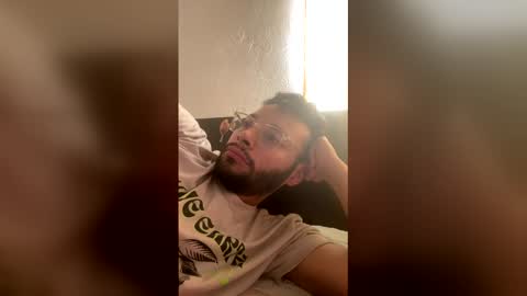 Snapshot of juan_2371 chatting on December 14, 5:18 pm Juan montoya online show from December 14, 5:18 pm