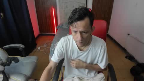 juan_and_luke online show from March 20, 8:52 am