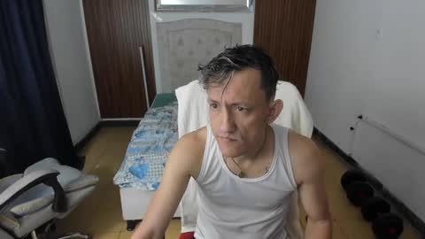 juan_and_luke online show from March 27, 11:32 am