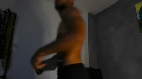 Juan Esteban online show from January 17, 4:00 pm