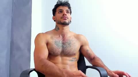 Snapshot of juanbladde chatting on June 21, 3:09 am Juan Esteban online show from June 21, 3:09 am