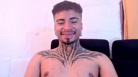 juancamilo66_ online show from May 23, 5:17 pm